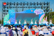 2025中国杯赛艇城市冲刺赛（黄冈站）在黄州举行 白潭湖上，300余名健将上演